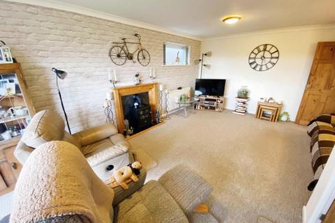 1 Giffard Way, Warwick, CV34 5TZ
