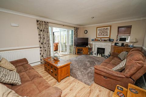 4 bedroom detached house for sale, Cotefield Drive, Leighton Buzzard