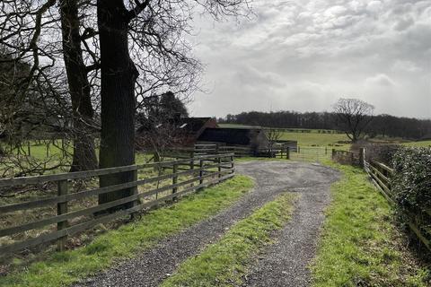 Smallholding to rent, Land and Stables at Fir Tree