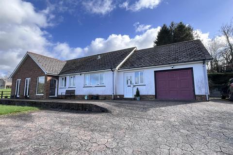 3 bedroom detached bungalow for sale, Teifi Valley, Llanybydder