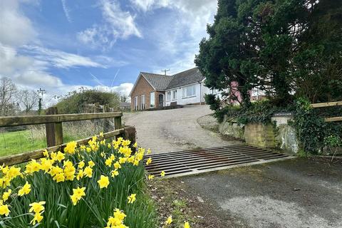 3 bedroom detached bungalow for sale, Teifi Valley, Llanybydder