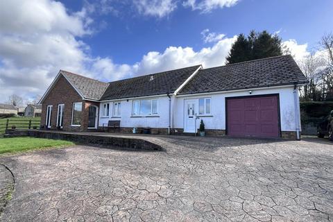 3 bedroom detached bungalow for sale, Teifi Valley, Llanybydder