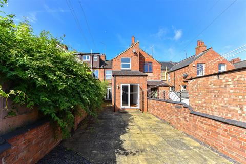 4 bedroom terraced house for sale, Collingwood Road, Abington, Northampton
