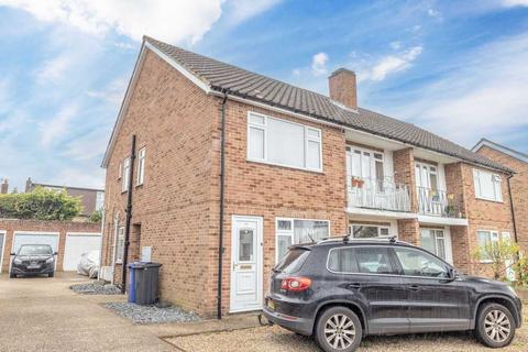 2 bedroom maisonette for sale, Belmont Crescent, Maidenhead SL6