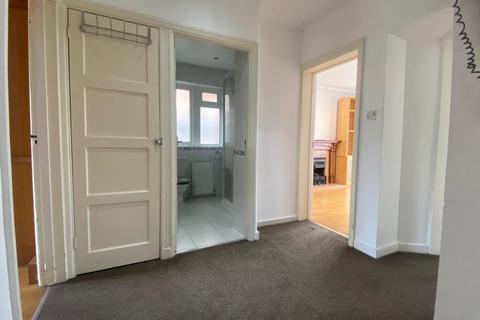 3 bedroom flat for sale, Tennyson Road, Mill Hill, NW7