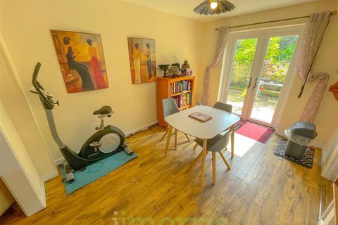 35 Clos Y Fferm, Aberporth, Cardigan, SA43 2BH