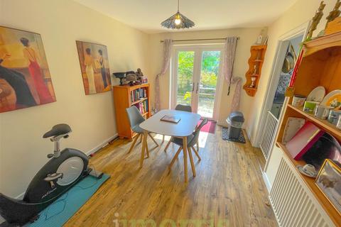 35 Clos Y Fferm, Aberporth, Cardigan, SA43 2BH