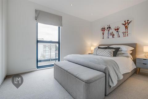 1 bedroom flat for sale, Keswick Road, London