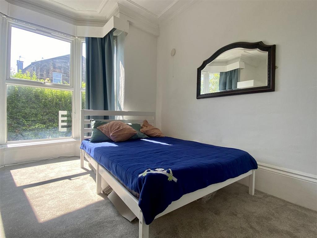 Sitting room/Bedroom