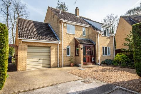 5 Heffer Close, Stapleford, Cambridge, CB22 5EB