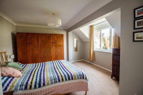 5 Heffer Close, Stapleford, Cambridge, CB22 5EB