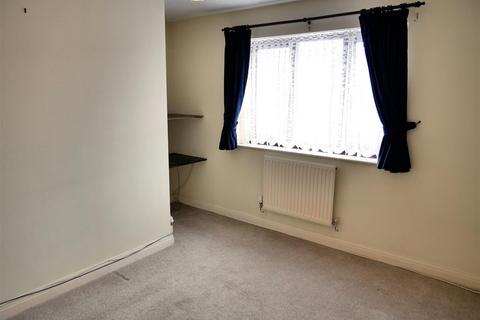 1 Campion Close, Calne, SN11 9QG
