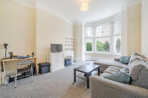 1 bedroom flat for sale, Callcott Road, London, NW6