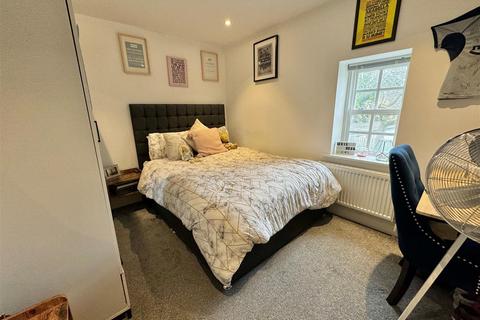 2 bedroom apartment for sale, Spath Lane, Handforth
