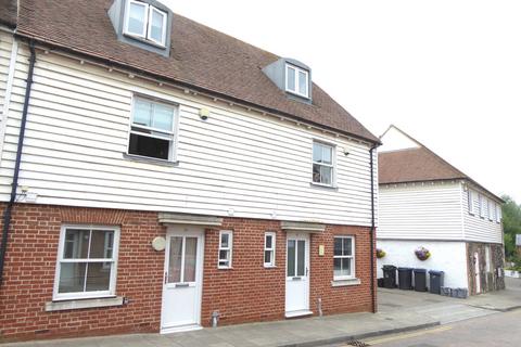 4 bedroom terraced house to rent, Barton Mill Road, Canterbury CT1