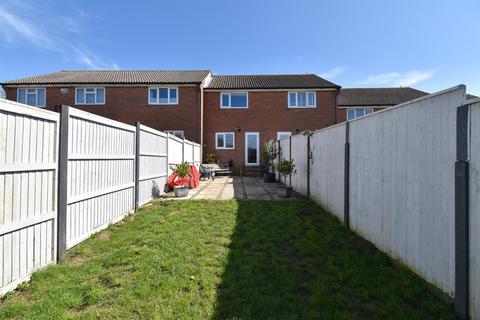 6 Becket Close, Hastings, TN34 3UE