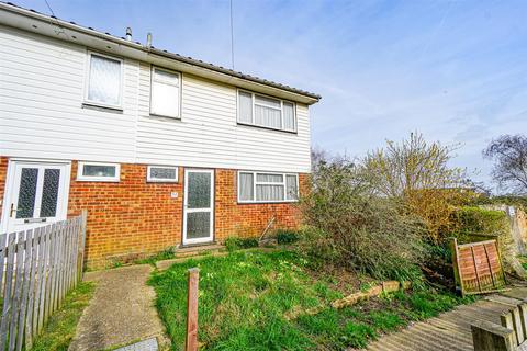 3 bedroom end of terrace house for sale, Willingdon Close, St. Leonards-On-Sea