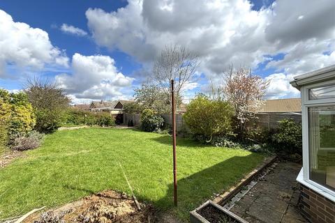 13 Avon Drive, Bedford, MK41 7AE
