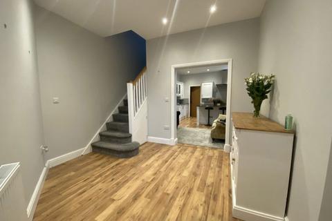 2 bedroom house to rent, Cleveland Terrace, Darlington DL3