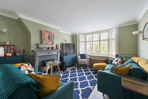 55 Bradstock Road, Epsom, KT17 2LE