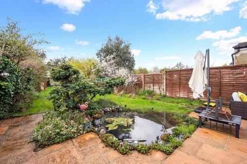 55 Bradstock Road, Epsom, KT17 2LE