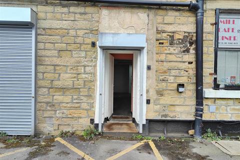Shop to rent, Colne Valley Business Park, Linthwaite, Huddersfield