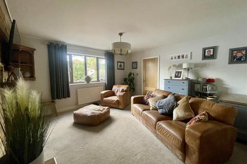 4 bedroom detached house for sale, Tipsey Court, Mapplewell, Barnsley