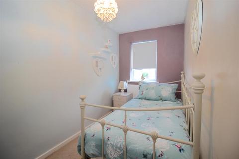 22 Bantams Close, Birmingham, B33 0YL