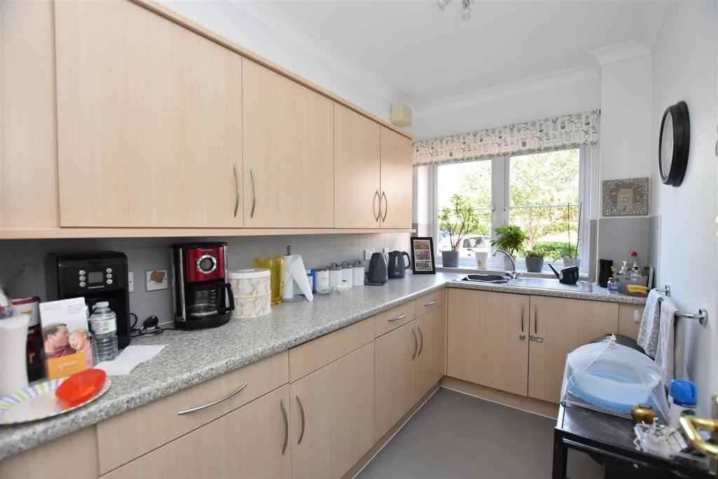 Communal Kitchen