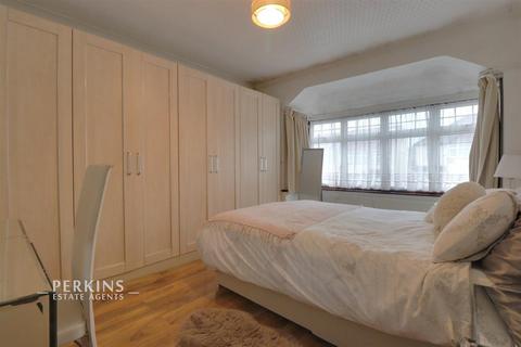 51 Garrick Road, Greenford, UB6 9HU