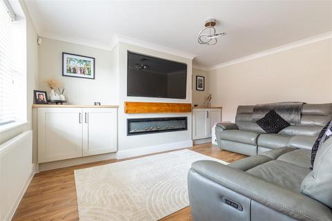 3 bedroom end of terrace house for sale, Wheat Lane, Hibaldstow