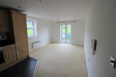 2 bedroom apartment to rent, Wood Street, Bingley, BD16