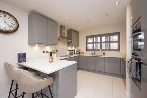 4 bedroom detached house for sale, St Mary's Drive, Ulverston