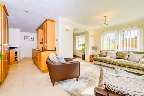 4 bedroom detached house for sale, Westleigh Drive, Sonning Common Reading RG4