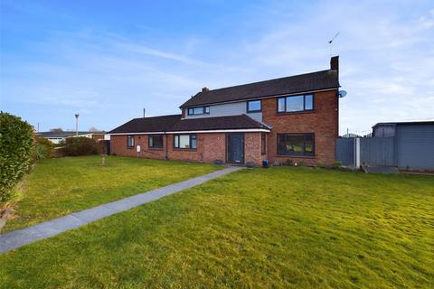 5 bedroom detached house for sale, Brierholme Close, Hatfield, Doncaster, South Yorkshire, DN7