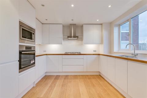 3 bedroom flat for sale, Kingfisher House, Melbury Road, W14
