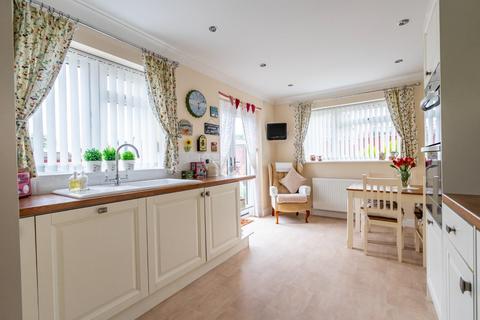 4 bedroom semi-detached house for sale, Huntsmans Walk, YORK