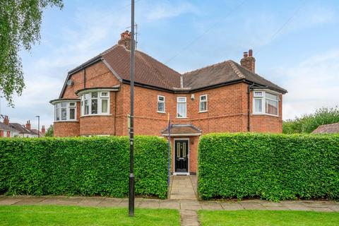 5 bedroom detached house for sale, White House Gardens, York