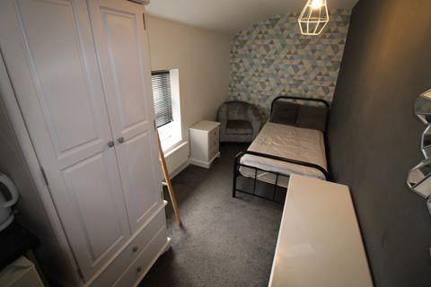 1 bedroom in a house share to rent, Waterloo Street, Burton upon Trent DE14