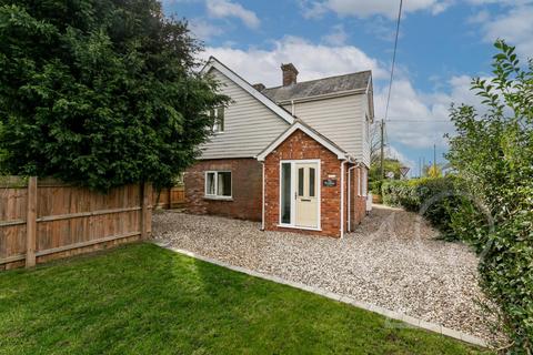 3 bedroom detached house for sale, Bradfield Road, Wix