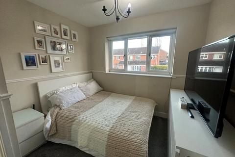 2 bedroom end of terrace house for sale, Lanes Close, Wombourne