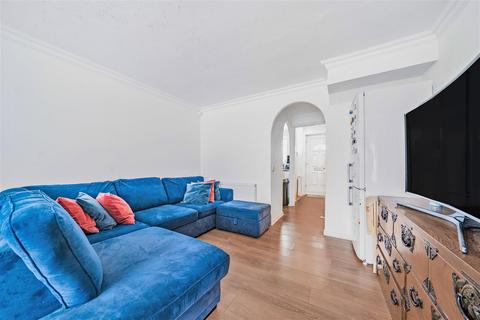 20 Gadwall Way, London, SE28 0DB