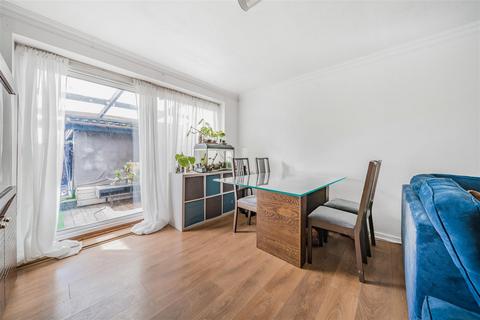 20 Gadwall Way, London, SE28 0DB