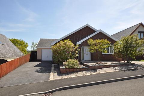 3 bedroom detached bungalow for sale, Uwchgwendraeth, Drefach, Llanelli