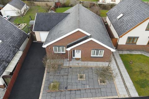 3 bedroom detached bungalow for sale, Uwchgwendraeth, Drefach, Llanelli