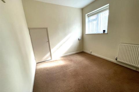 2 bedroom apartment to rent, Nell Gwynne Avenue, Berkshire SL5