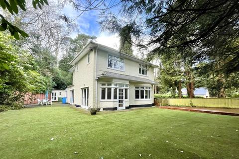 12 Brunstead Road, Poole, BH12 1EJ