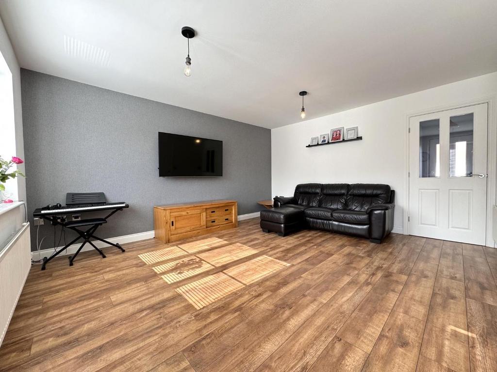 Lounge/dining