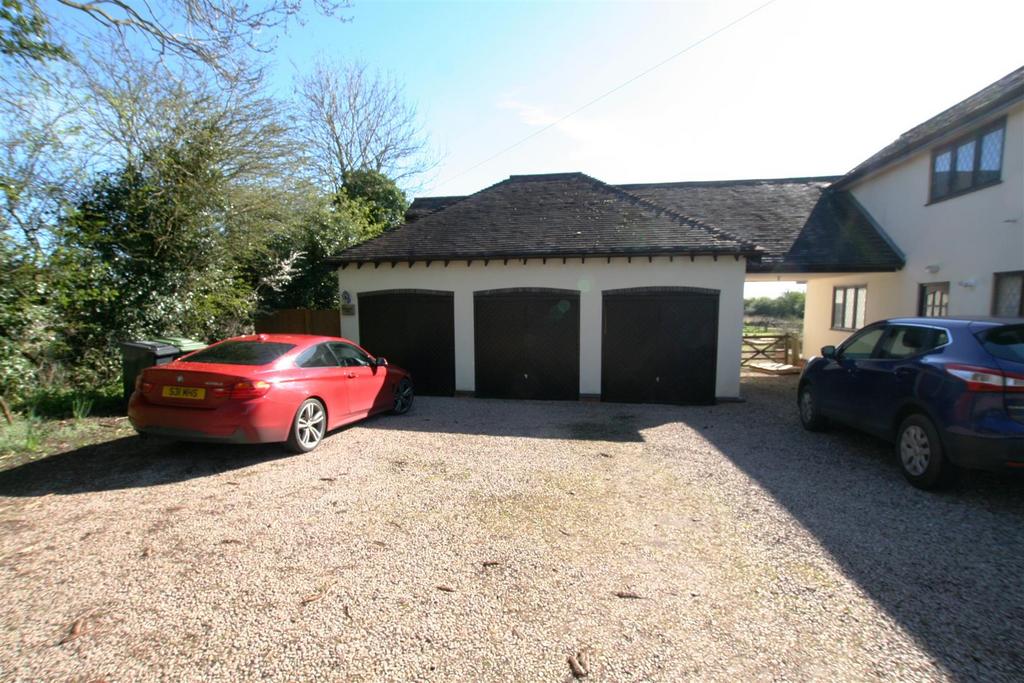 Summerfieldlodge,newfront.JPG