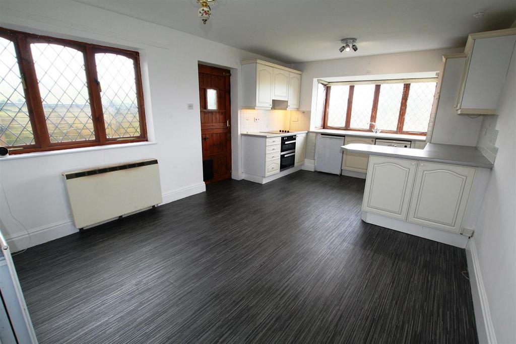 Summerfieldlodge,kitchendiner.JPG
